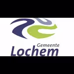 Logo van Gemeente Lochem met abstract blad- of vlamvorm in blauw en groen, tekst Gemeente Lochem voor lokale overheid